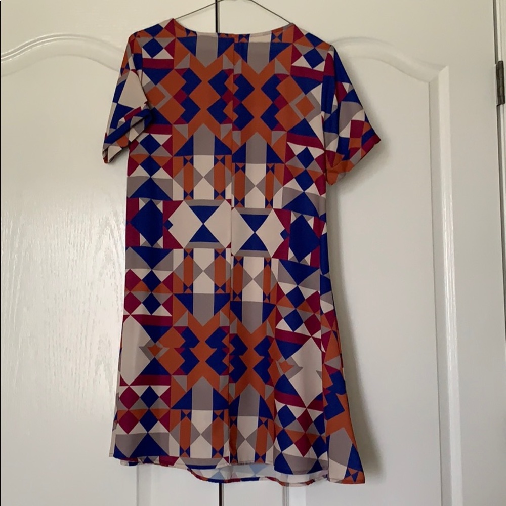 Dress - Picture 3 of 4